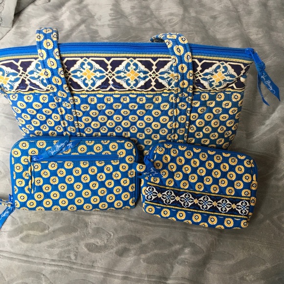 Vera Bradley Handbags - Vera Bradley Bundle Purse/Wallet/Make-Up Case